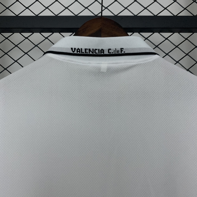 Retro 1996-97 Valencia Home Football jersey retro