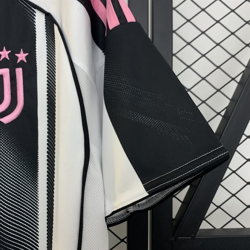 2025-26 Juventus Home Football jersey
