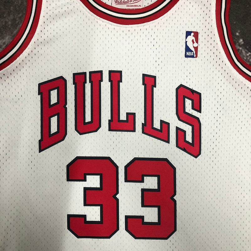 1997-98 NBA Chicago Bulls 33 PIPPEN Basketball Jersey