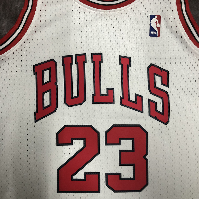 1997-98 NBA Chicago Bulls (23 JORDAN) Basketball Jersey