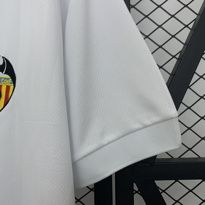 Retro 1996-97 Valencia Home Football jersey retro