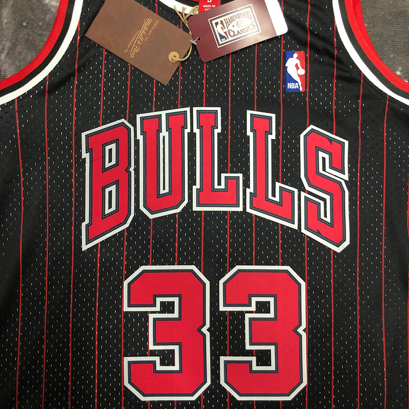 1995-96 NBA Chicago Bulls 33 PIPPEN Black  Basketball Jersey