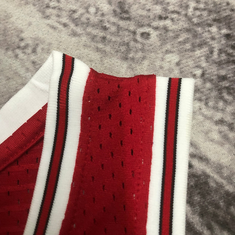 1997-98 NBA Chicago Bulls Woman 23 JORDAN Red Basketball Jersey