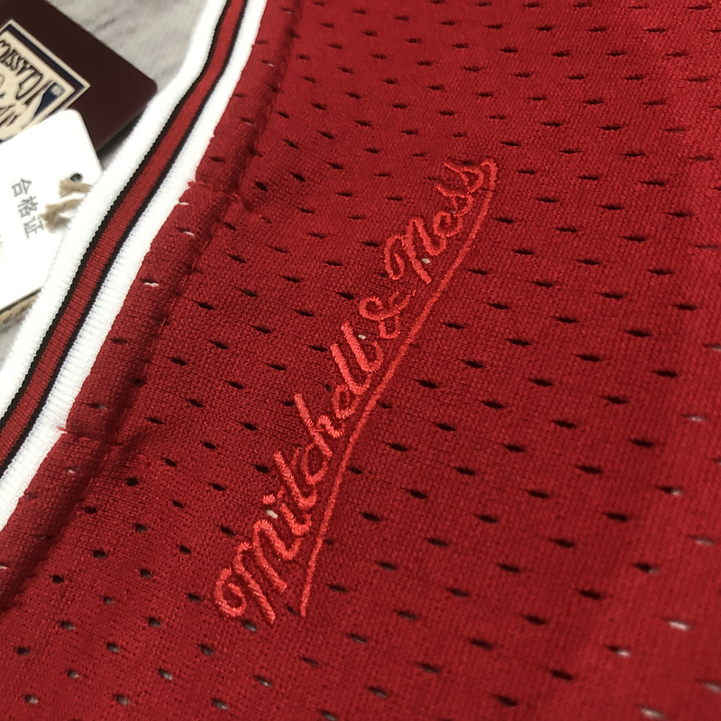 1997-98 NBA Chicago Bulls Woman 23 JORDAN Red Basketball Jersey