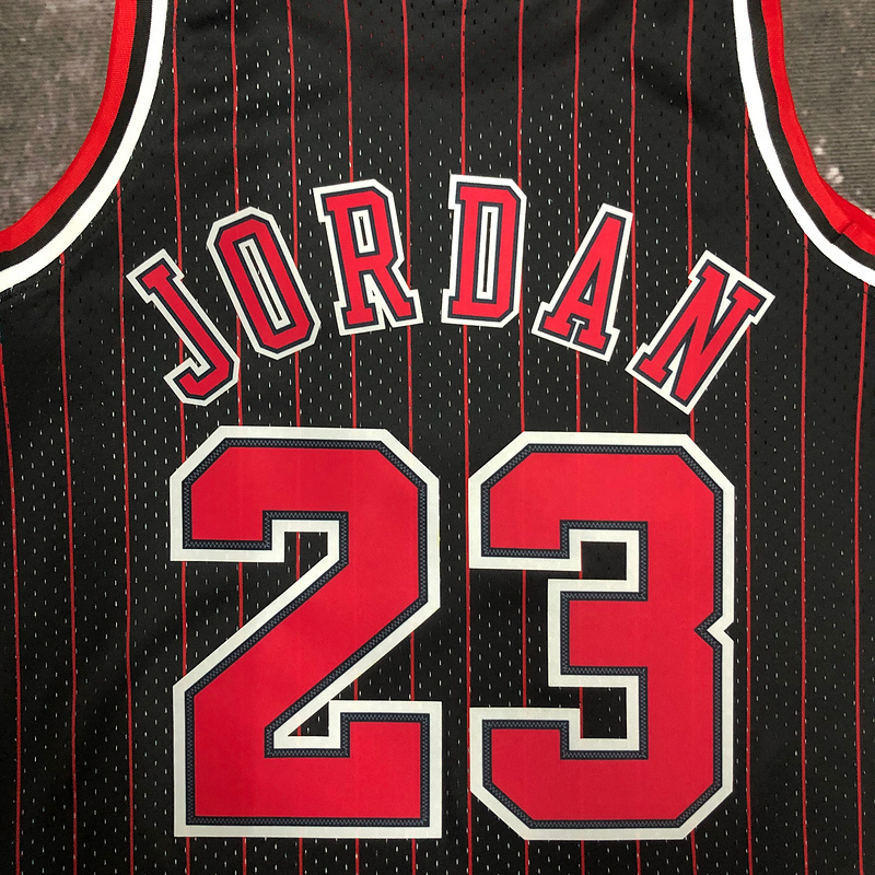 1995-96 NBA Chicago Bulls 23 JORDAN Black Basketball Jersey