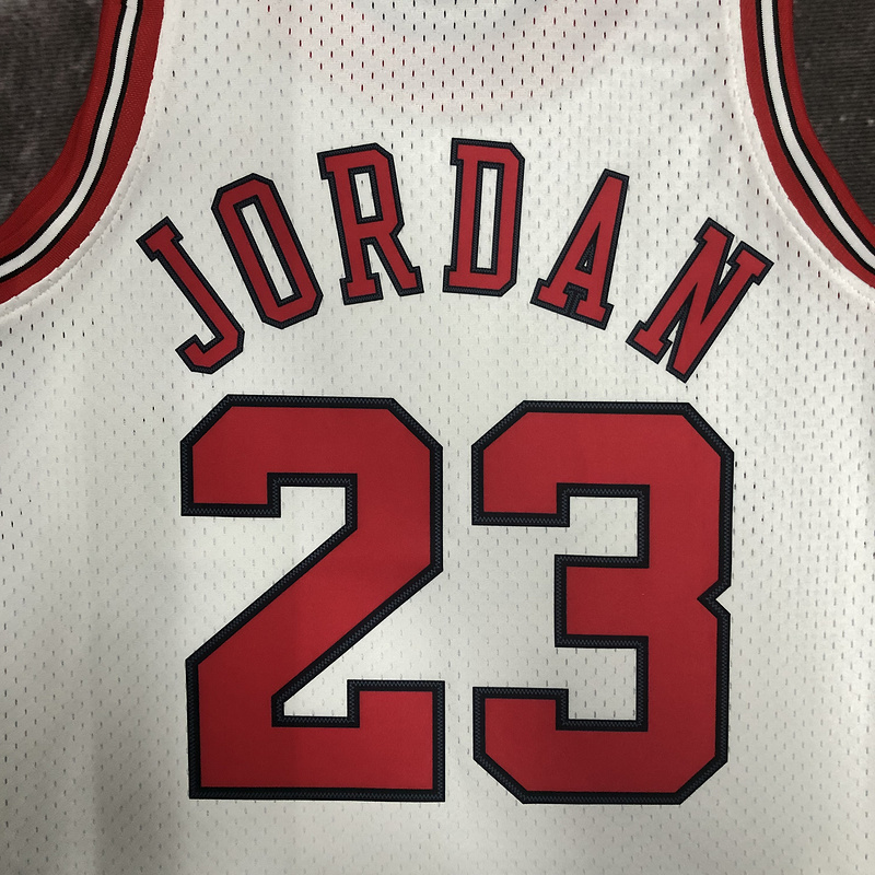 1997-98 NBA Chicago Bulls (23 JORDAN) Basketball Jersey