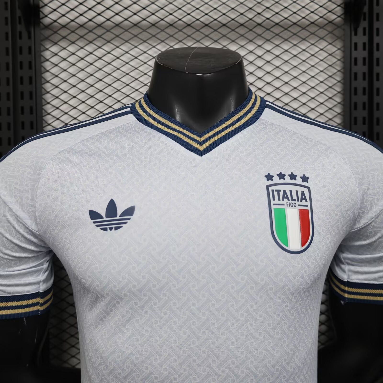 2026 World Cup Italy away football jersey/player version