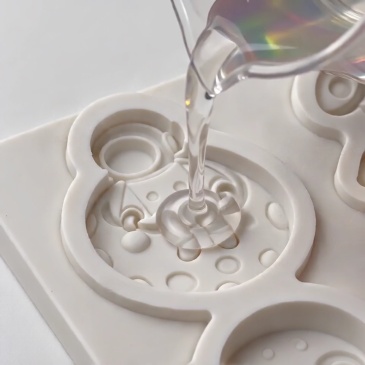 Alien Chocolate Mold DIY Resin Tool, Sugar Craft Mold, Baking Equipment, Single Piece Mold, Perfect for Creative Desserts