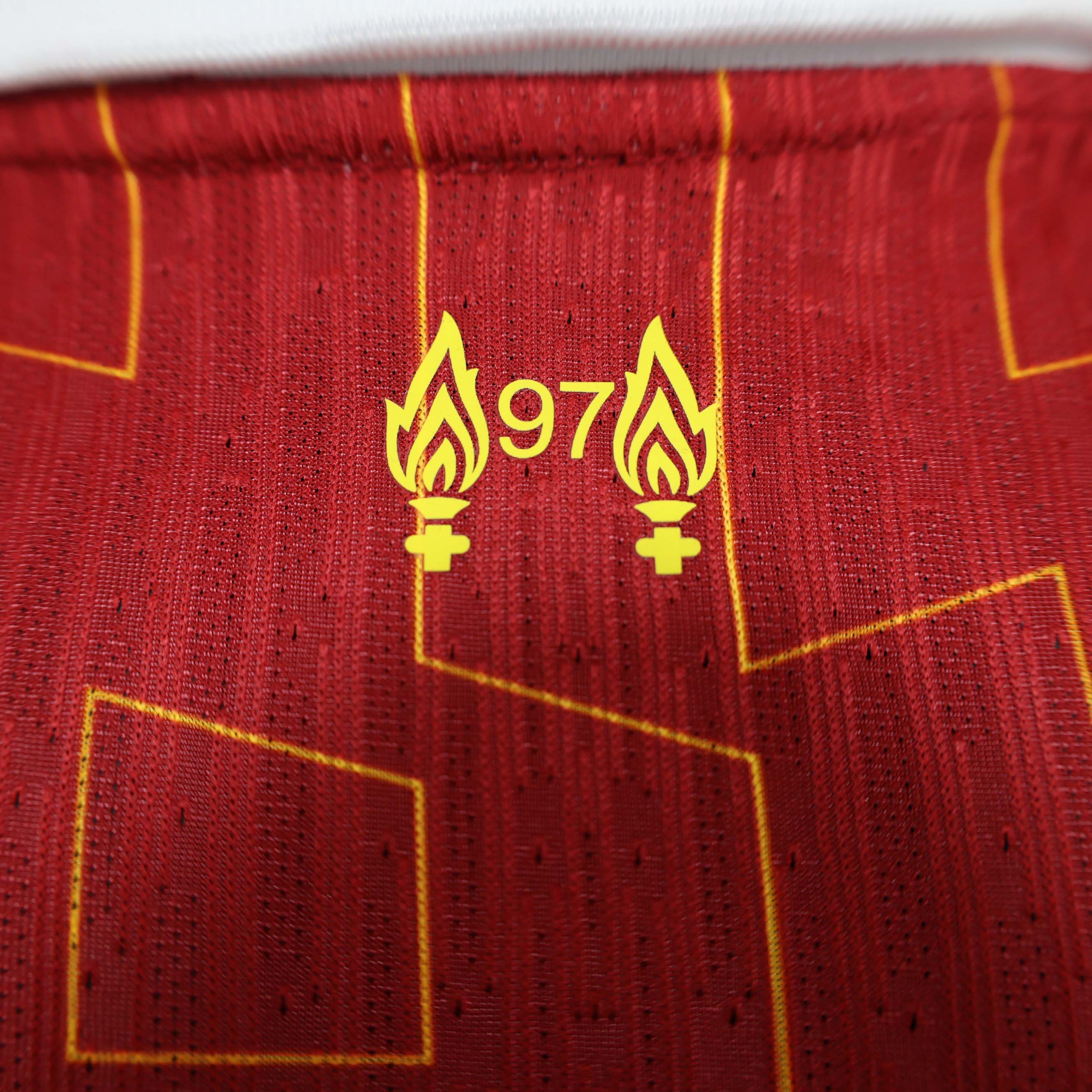2024-2025 Player Version Liverpool Home Football Shirt 1:1 Thai Quality