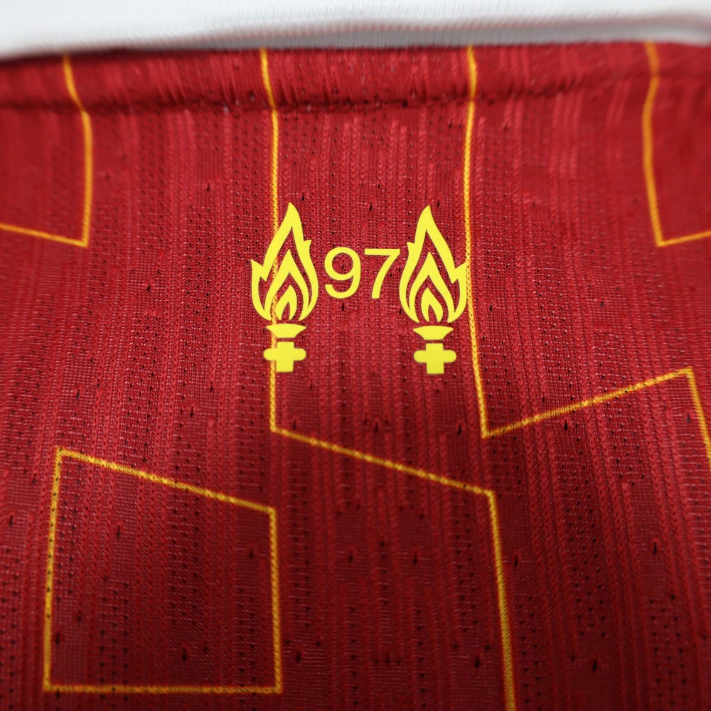 2024-2025 Player Version Liverpool Home Football Shirt 1:1 Thai Quality