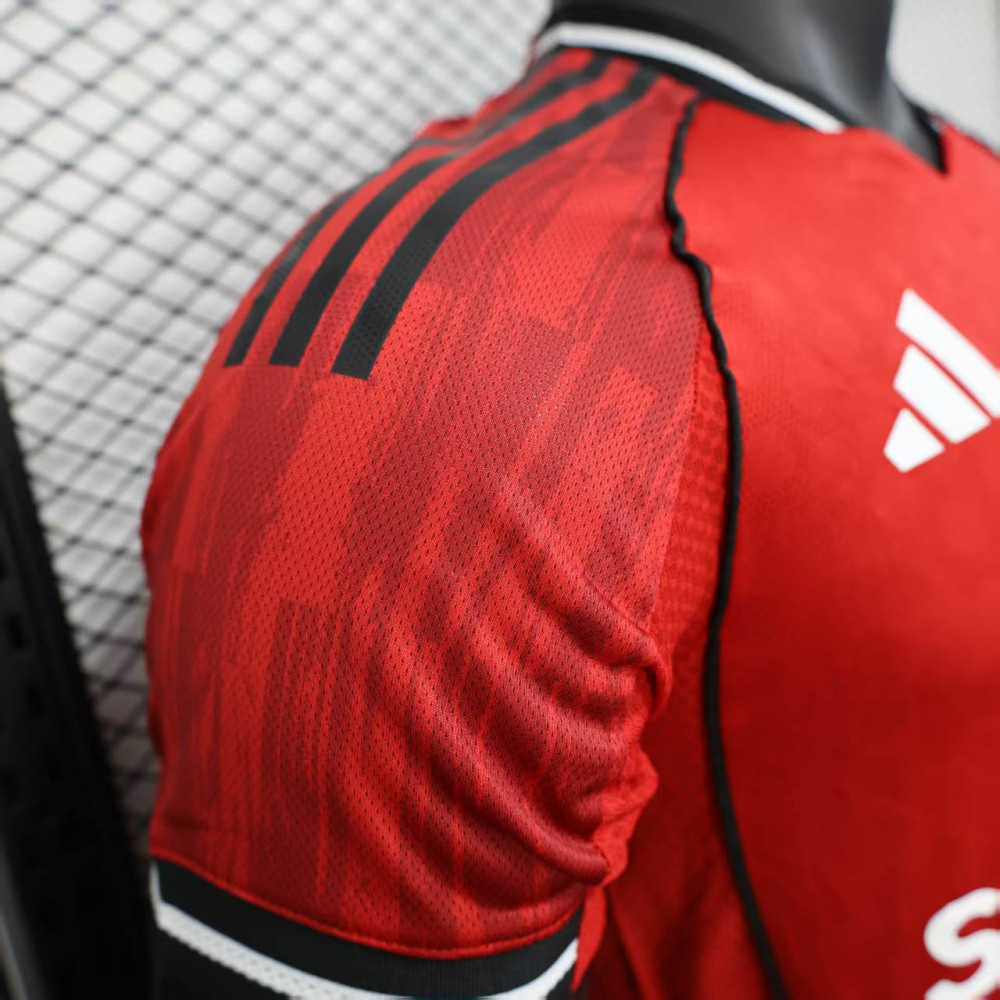 2025-2026 Player Version Manchester United Home Football Shirt 1:1 Thai Quality