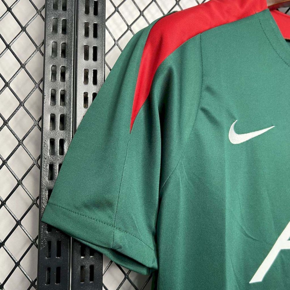 2024-2025 Liverpool Training  Football Shirt 1:1 Thai Quality