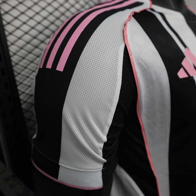 2025-2026 Players Version Juventus FC Home Football Shirt 1:1 Thai Quality