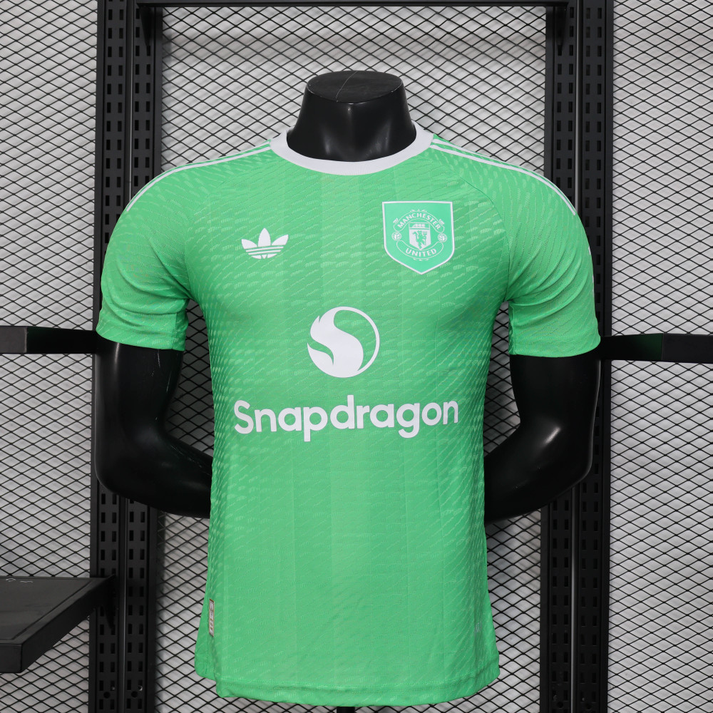 2025-2026 Player Version Manchester United Goalkeeper Football Shirt 1:1 Thai Quality