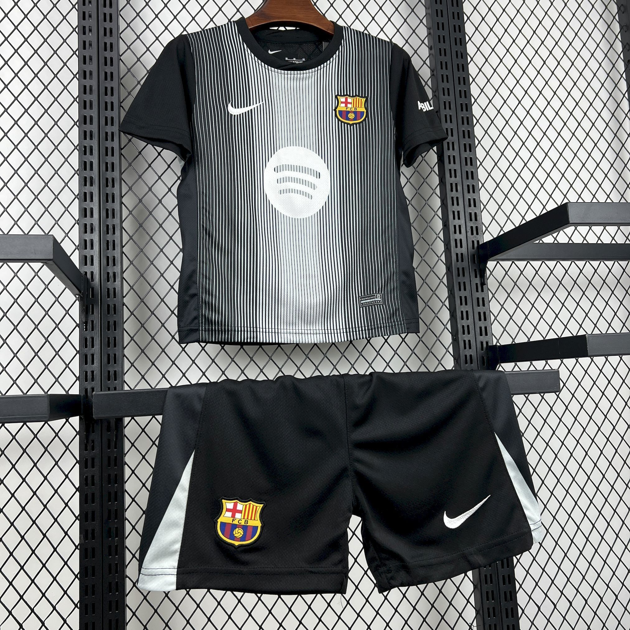 2025-2026 Barcelona Club Goalkeeper KIDS Football Shirt Fan edition1:1 China Quality