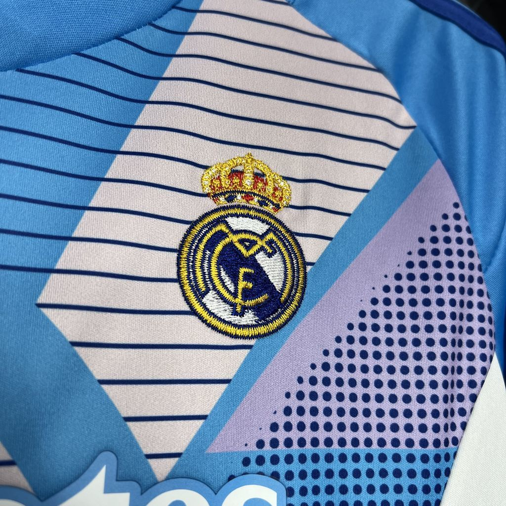 2025-2026 Real Madrid Club Football Goalkeeper Kids Kit 1:1 China Quality