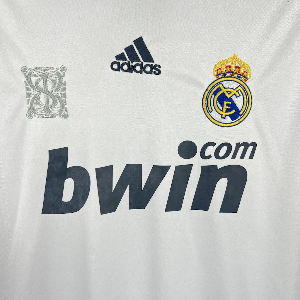 2009-2010 Real Madrid Home Retro Jersey 1:1 China Quality