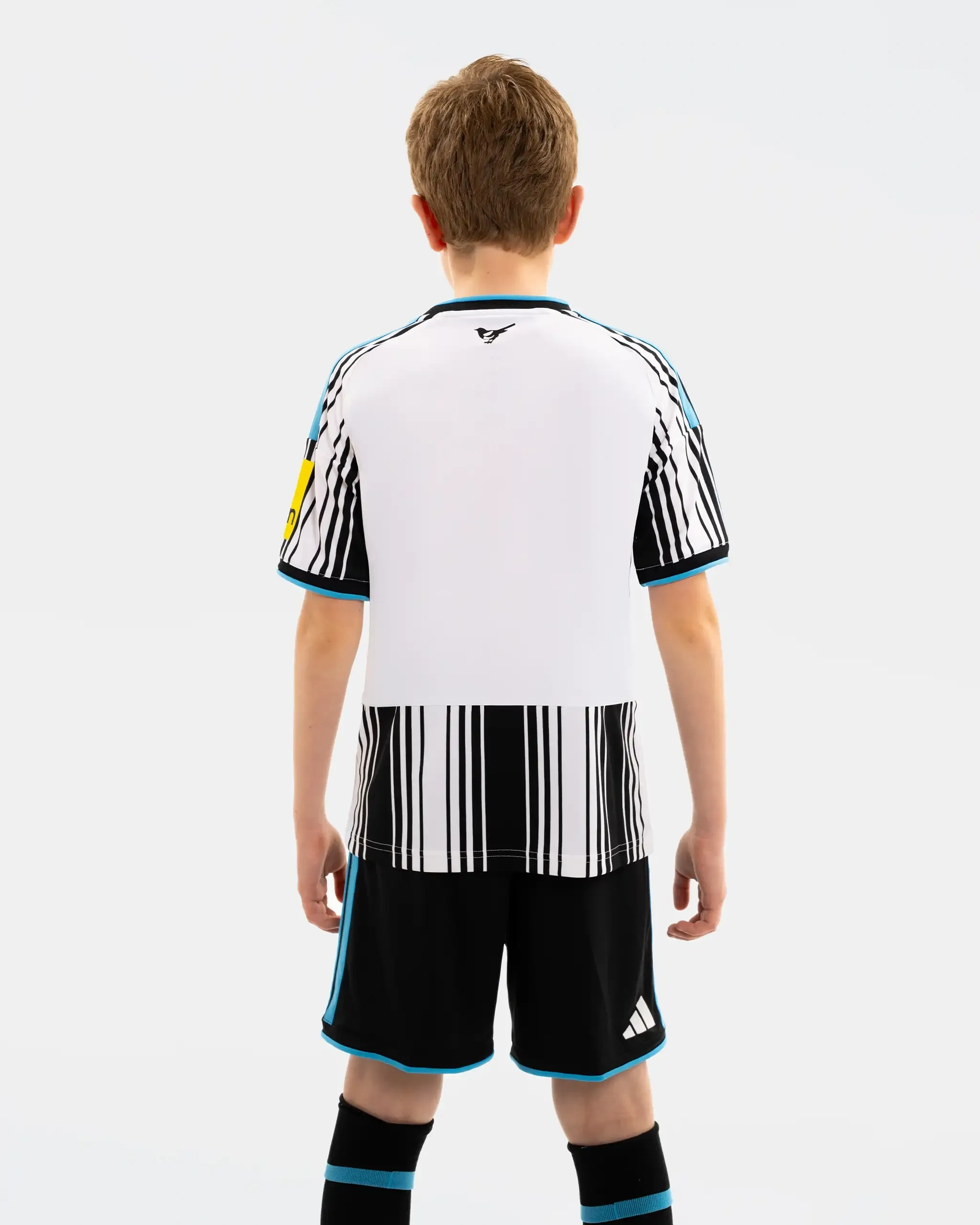 Children's Newcastle United home jersey 26-27 season