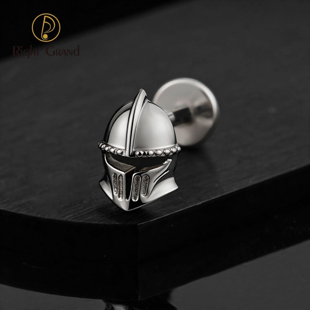 Right Grand ASTM F136 Titanium Internal Thread Helmet Labret Ring 16G Flat Back Cartilage Stud Earring Conch Helix Lip Piercing Jewelry