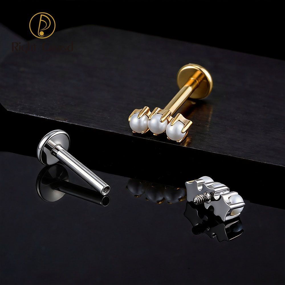 Right Grand Titanium Internal Thread Triple Tiny Pearl Labret Ring 16G Flat Back Cartilage Stud Earring Conch Helix Lip Piercing Jewelry