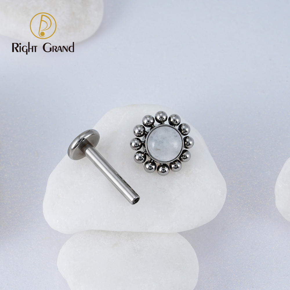 Right Grand ASTM F136 Titanium 16G Flower Labret Stud Earring with Natural Stone Helix Cartilage Tragus Conch Piercing