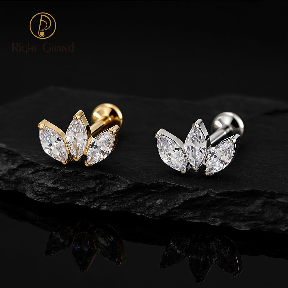 Right Grand Titanium 16G/18G Threadless Push Pin Triple Marquise CZ Stud Earring 16G Trinity Lotus Opal Cluster Cartilage Helix Tragus Piercing