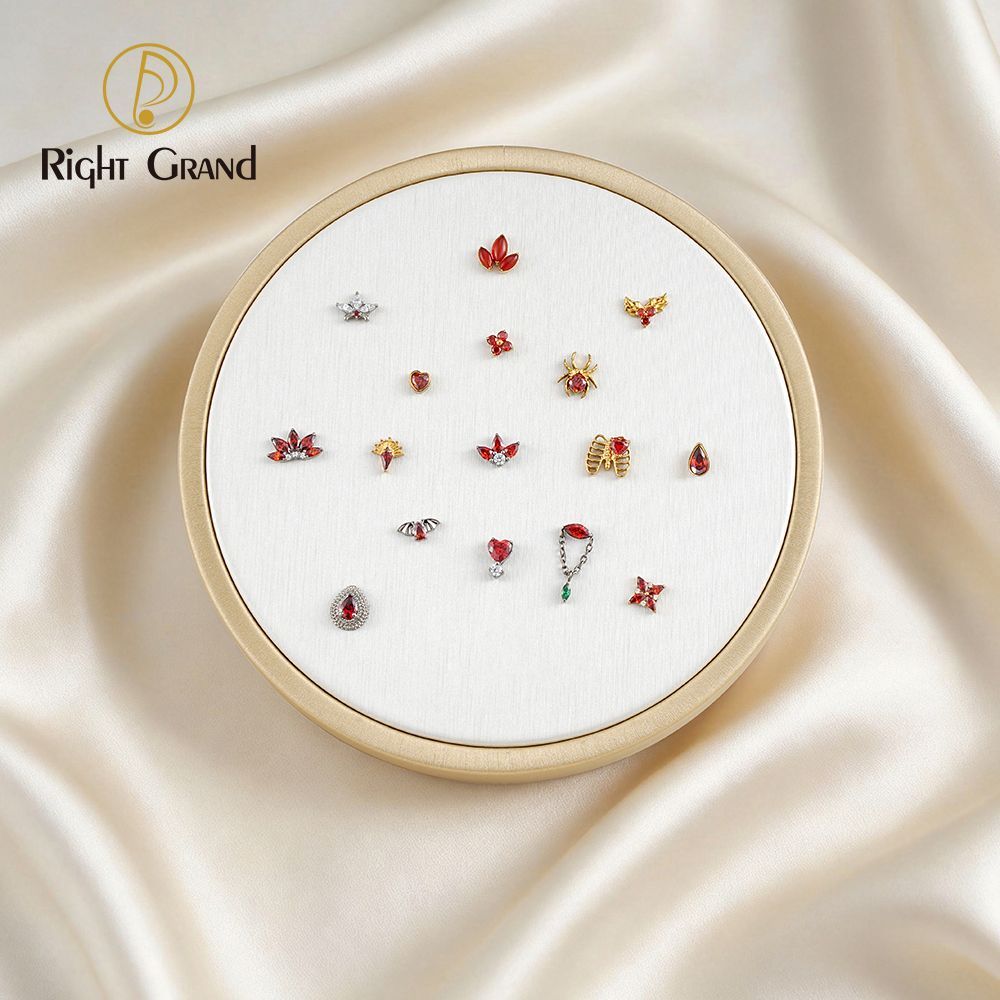 Right Grand High Quality Fiberboard Leather Round Display Stand for Piercing Body Jewelry Modern Display Holder with 12 Holes