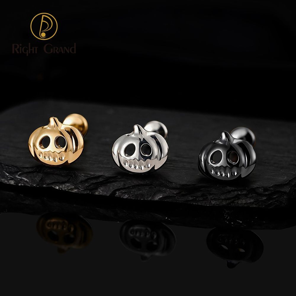 Right Grand Titanium 16G/18G Threadless Push Pin Halloween Pumpkin Ghost Punk Labret Ring 16G Flat Back Cartilage Stud Earring Conch Helix Lip Piercing Jewelry