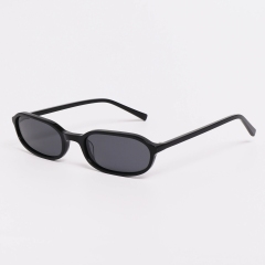Black Frame Gray Lens