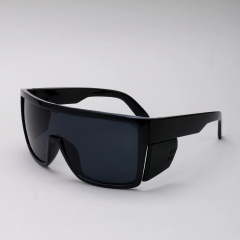 Black Frame Black Lens
