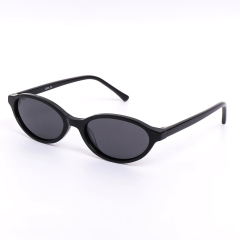 Black Frame Gray Lens