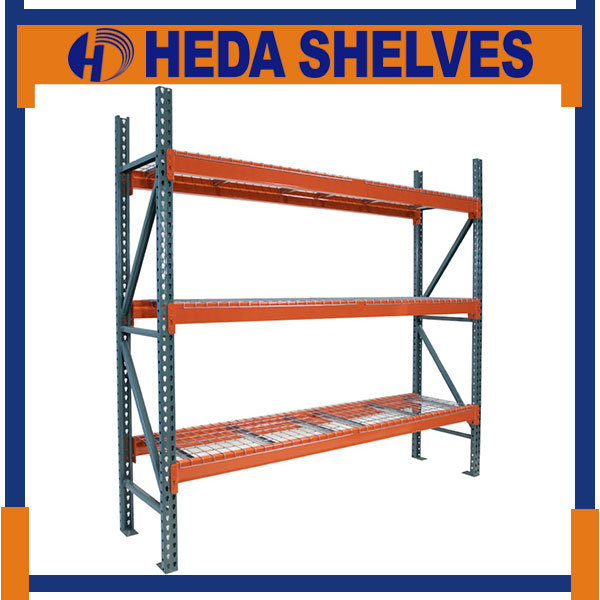 Selective Pallet Racking with Wire Decking