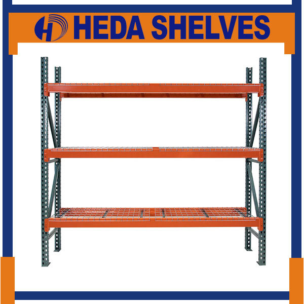 Selective Pallet Racking with Wire Decking