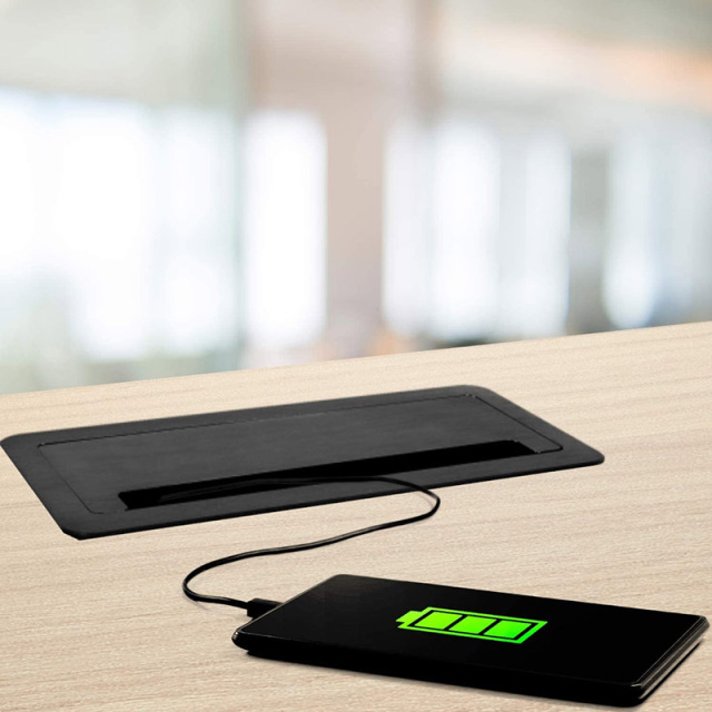 Retractable installation fllip up power strip 3x 1.5 m cable