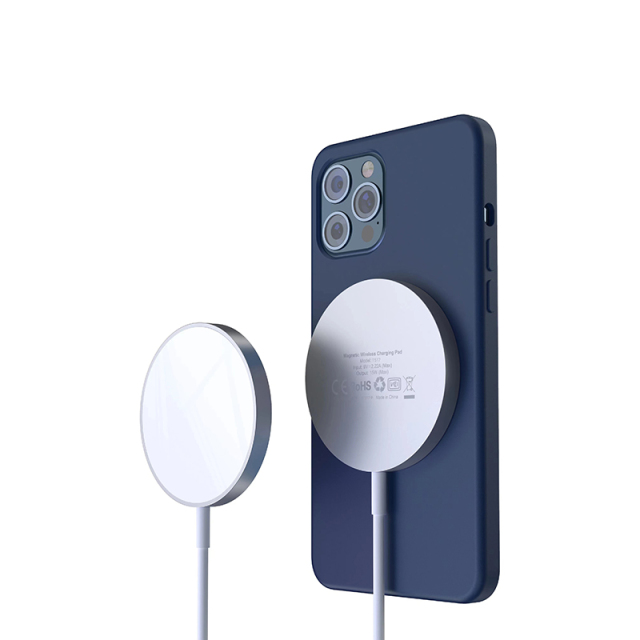Potable 15 W Wireless Charger With Fast Charging Capability Type C For iphone Watch Pad ipad