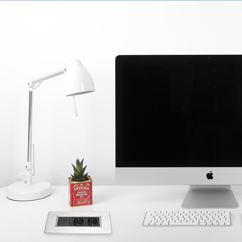 Italy Desktop Manual Rotary Hidden Socket With 1 USB-A/C