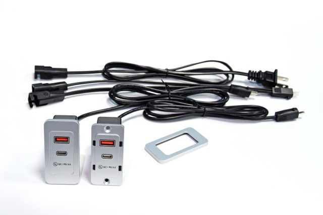 Square Sofa USB-A&C Charger QC/PD 3.0