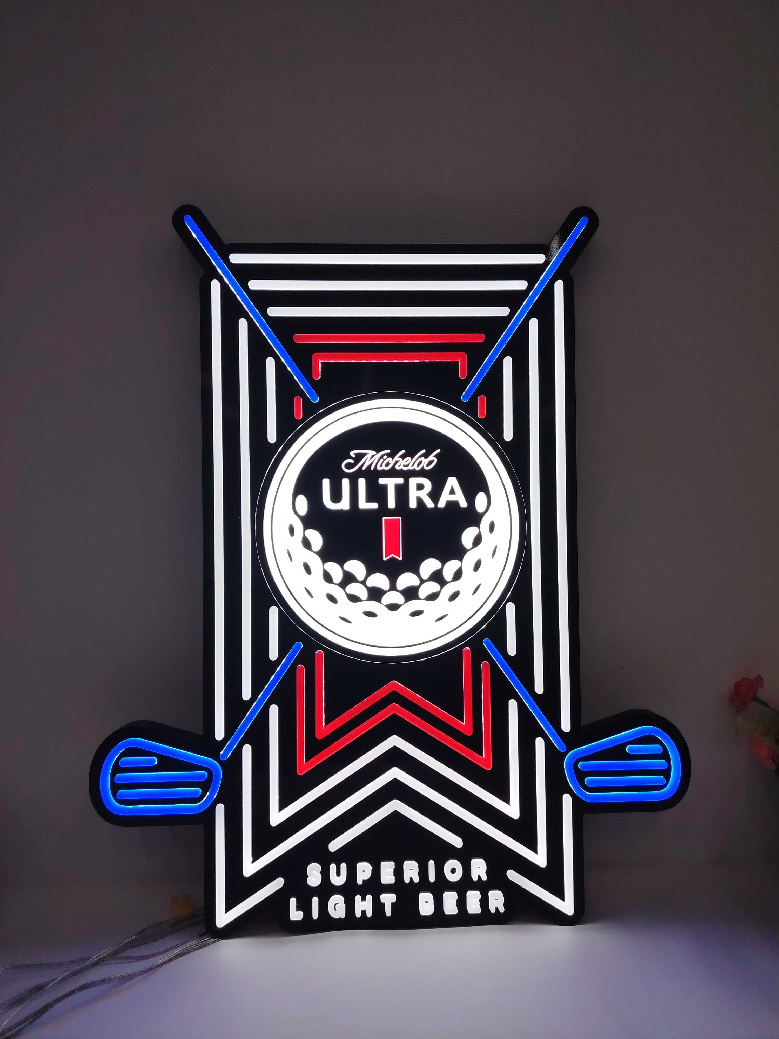 Michelob ULTRA啤酒霓虹灯标识牌,Neon Times ,Michelob ULTRA啤酒霓虹灯标识牌