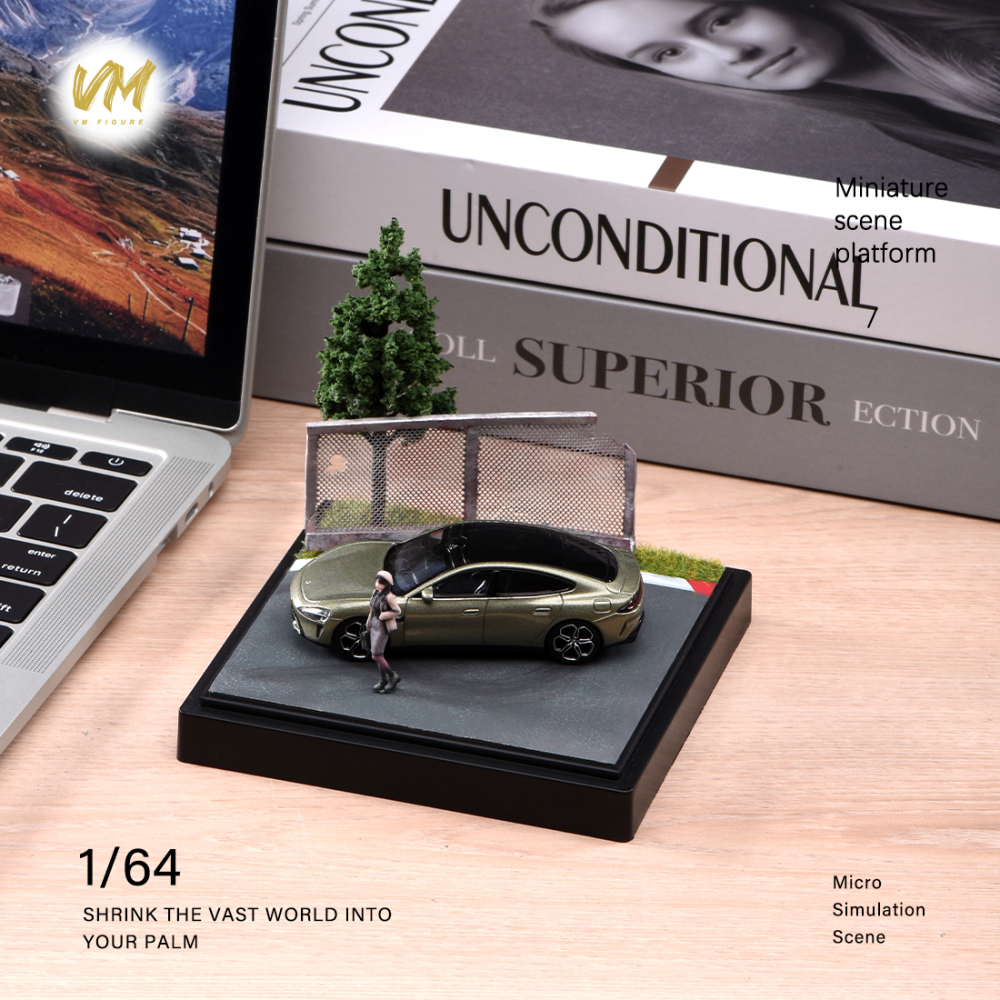 10cm Square Highway Scene Platform with Dust Cover Display Box Model Suitable For 1/64 Cars Mini Figure Dolls Miniature Display