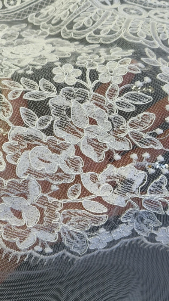 2024 Pretty Nice Nigeria White Super Top Quality Handmade Embrordered Net Lace With Ivory Beaded Sequins For Party Wedding Dress
