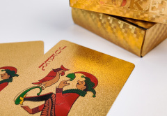 Mazzo di carte da poker con finitura oro in PVC 24K all'ingrosso Carte da stampa personalizzate in Cina