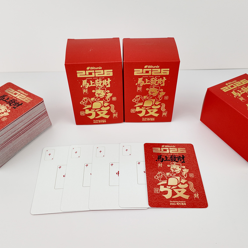 Set di carte da poker per famiglie di carta di dimensioni adatte per la raccolta