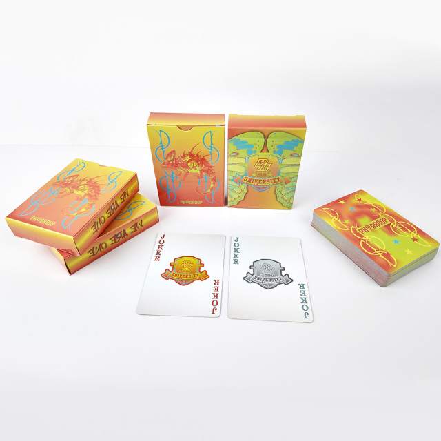 Set di giochi da tavolo personalizzati in Cina OEM/ODM Stampa di mazzi di poker
