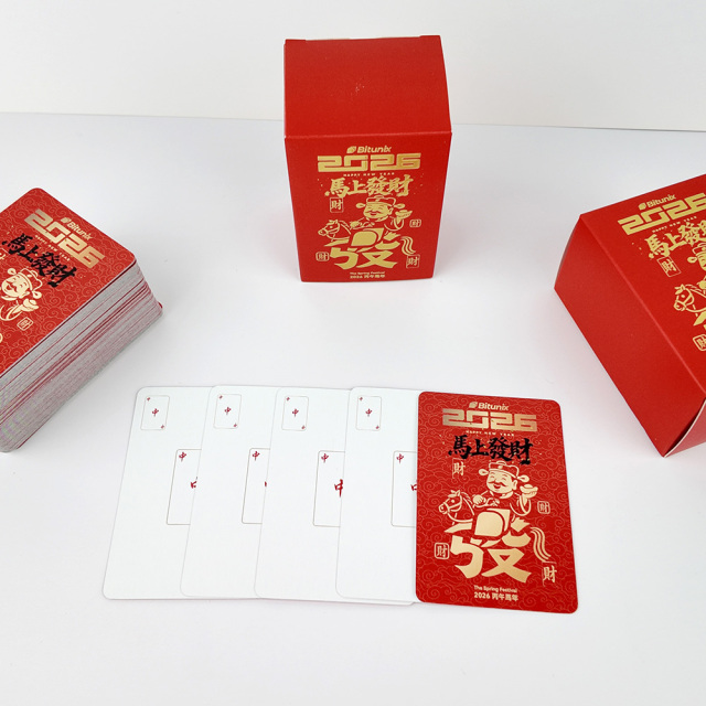 Set di carte da poker per famiglie di carta di dimensioni adatte per la raccolta