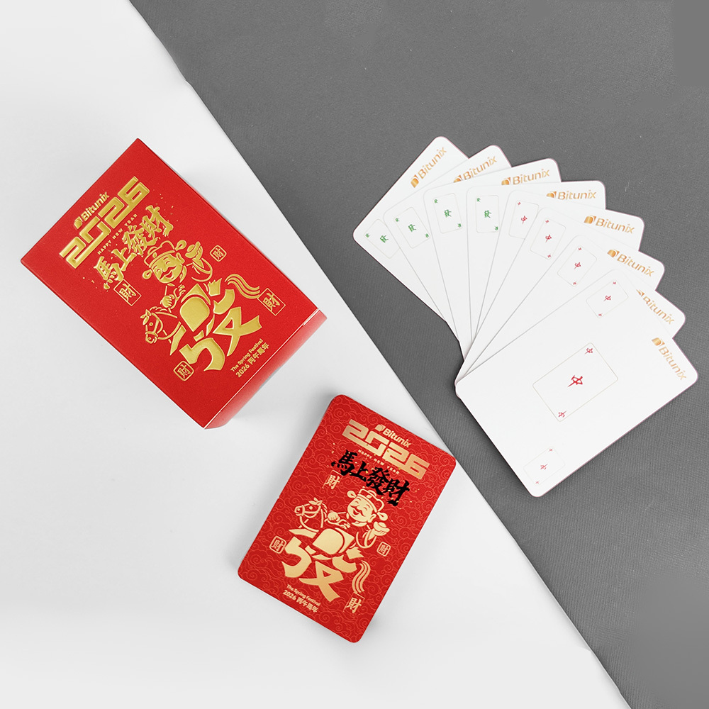 Set di carte da poker per famiglie di carta di dimensioni adatte per la raccolta