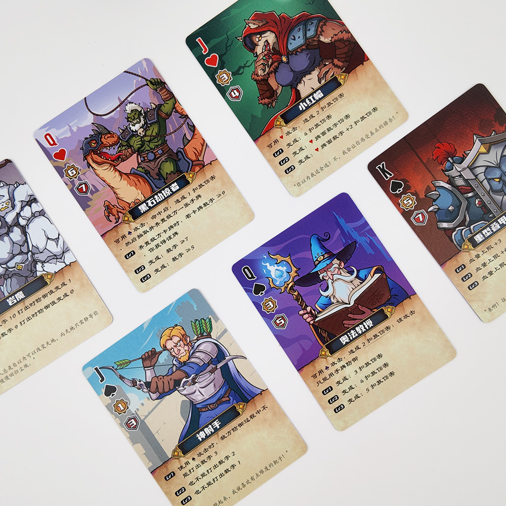 Tarjetas coleccionables personalizadas de los juegos de cartas elegidos del destino.
