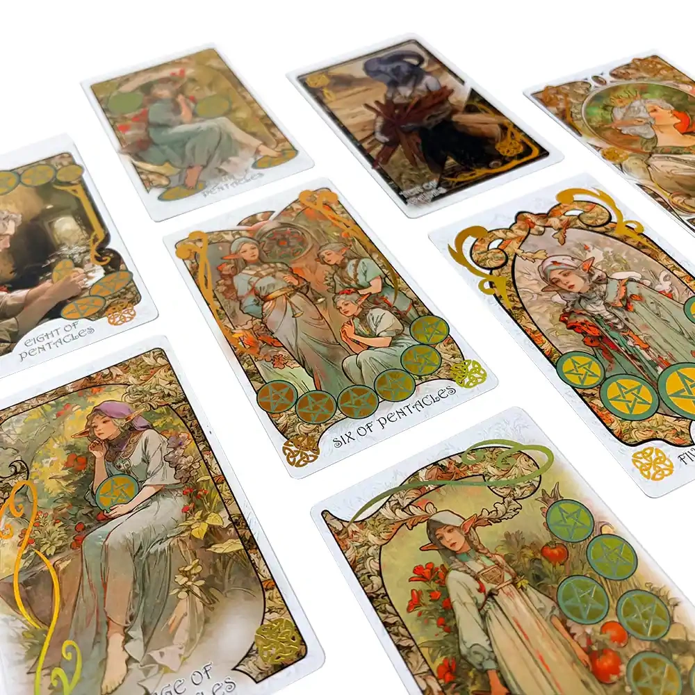 Cartes de tarot vintage avec Deniers, Coupes et Épées