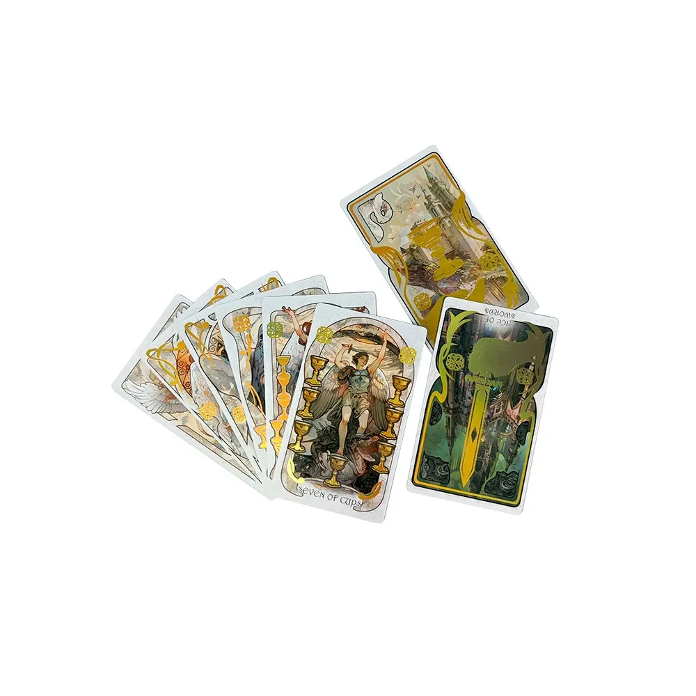 Cartes de tarot Forêt-Noire au style fantasy vintage