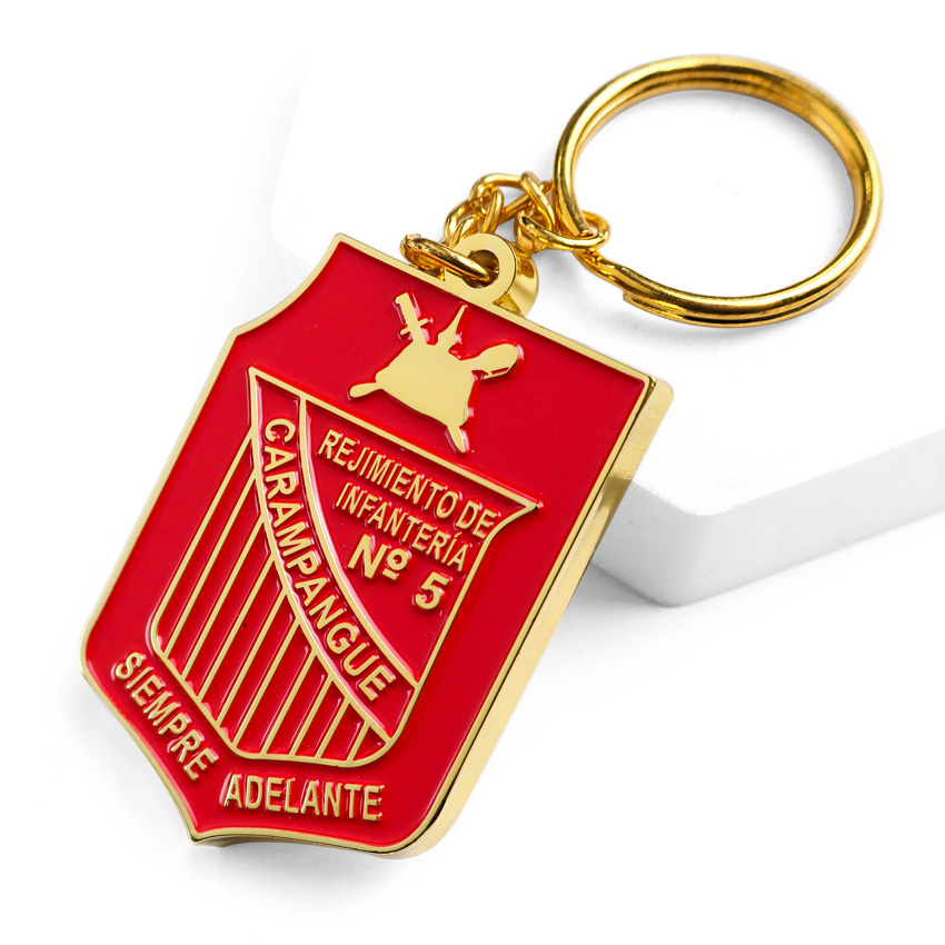 Personalized Cheap Factory Custom Car Club Emblem Keychain License Plate Keyring