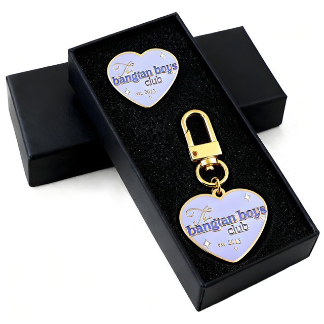 Funny Free Design logo Alloy Key Chain Rings Keyring Gift Box Packaging for Charms